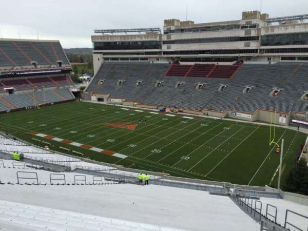 Lane Stadium, bloc: 227, rangée: 4K, place: 4