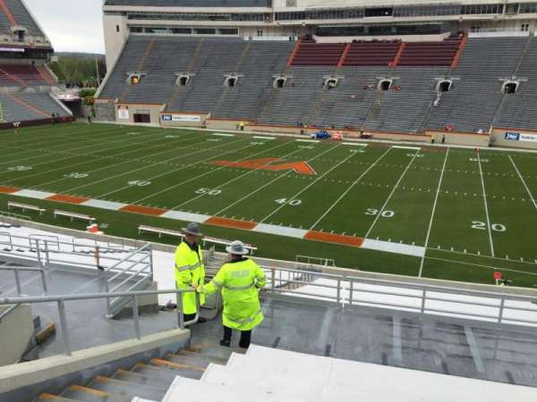 Lane Stadium, bloc: 129, rangée: RR, place: 16