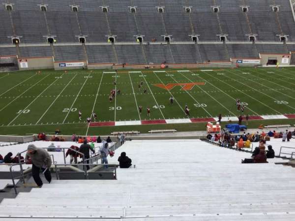 Lane Stadium, bloc: 112, rangée: CCC, place: 22