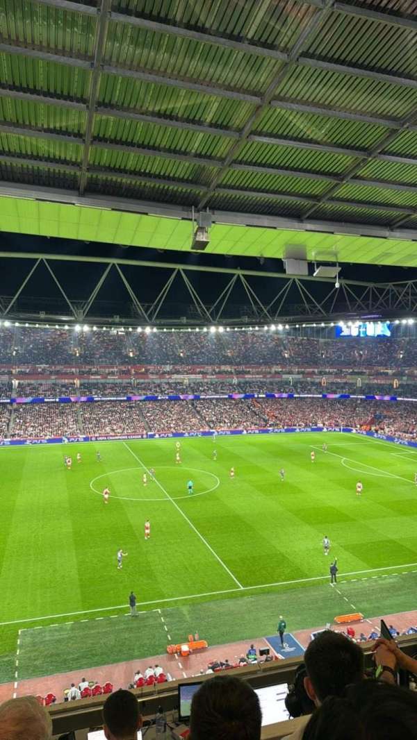 Emirates Stadium, bloc: 91, rangée: 6, place: 29