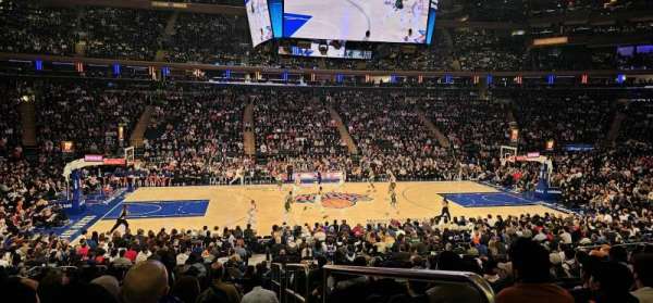 Madison Square Garden, bloc: 116, rangée: 16, place: 20
