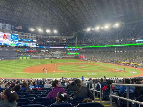 Rogers Centre, bloc: 131, rangée: 15, place: 2