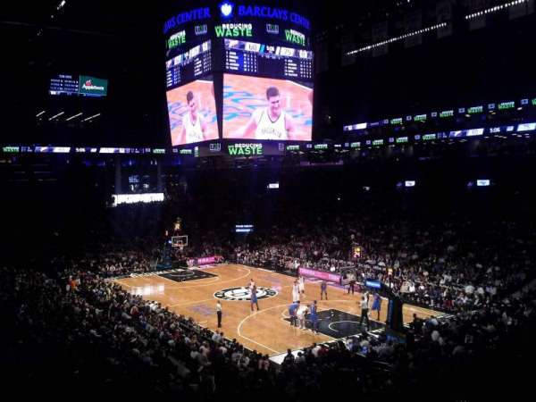 Barclays Center, bloc: 120, rangée: 6, place: 1