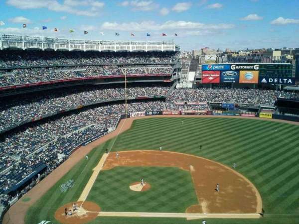 Yankee Stadium, bloc: 416, rangée: 7, place: 24
