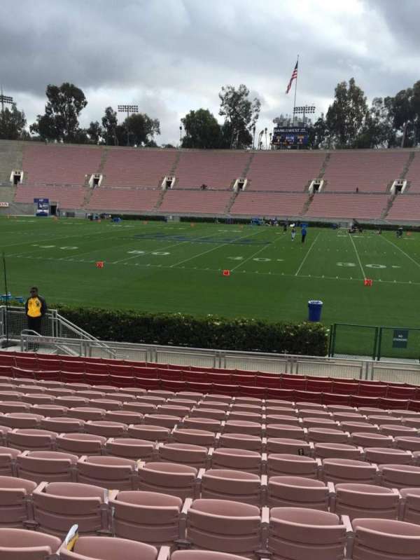 Rose Bowl, bloc: 20-H, rangée: 13