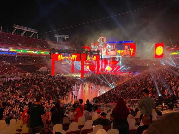Raymond James Stadium, bloc: 227, rangée: L, place: 8