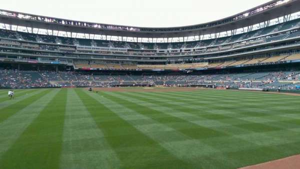 Target Field, bloc: 131, rangée: 1, place: 5