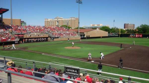 Dan Law Field, bloc: General Admission, rangée: 3