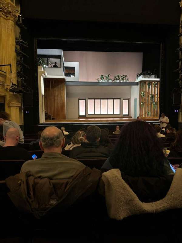 Hudson Theatre, bloc: Orchestra C, rangée: O, place: 105