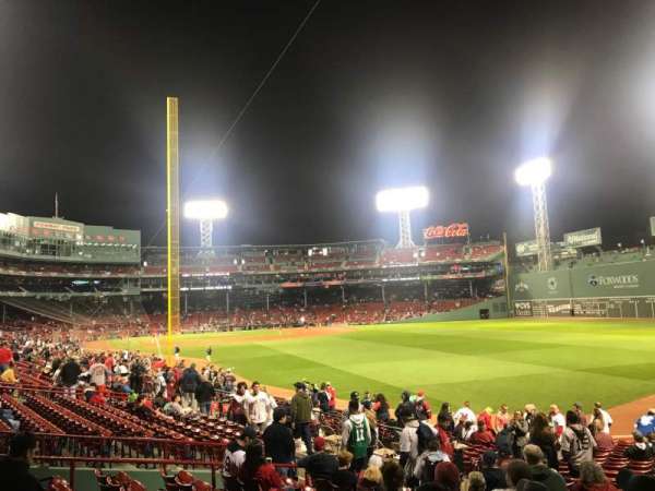 Fenway Park, bloc: Right Field Box 90, rangée: RR, place: 17