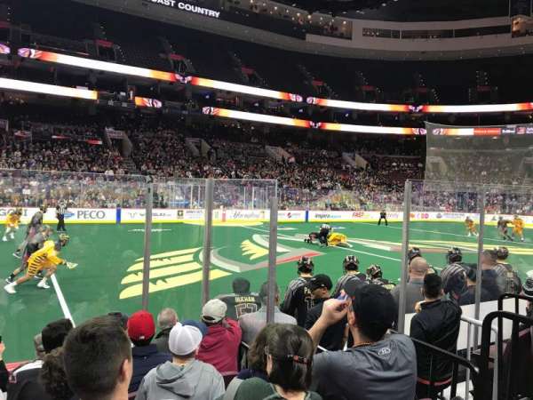 Xfinity Mobile Arena, bloc: 124, rangée: 6, place: 2