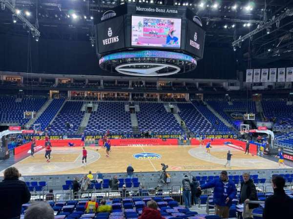 Uber Arena, bloc: 206, rangée: 14, place: 13