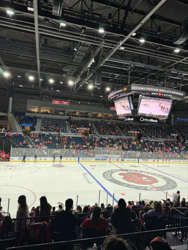 BMO Center, bloc: 223, rangée: CC, place: 14