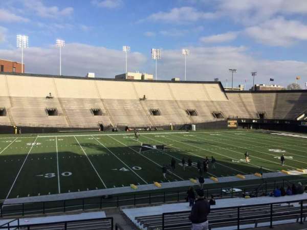 FirstBank Stadium, bloc: C, rangée: 25, place: 8