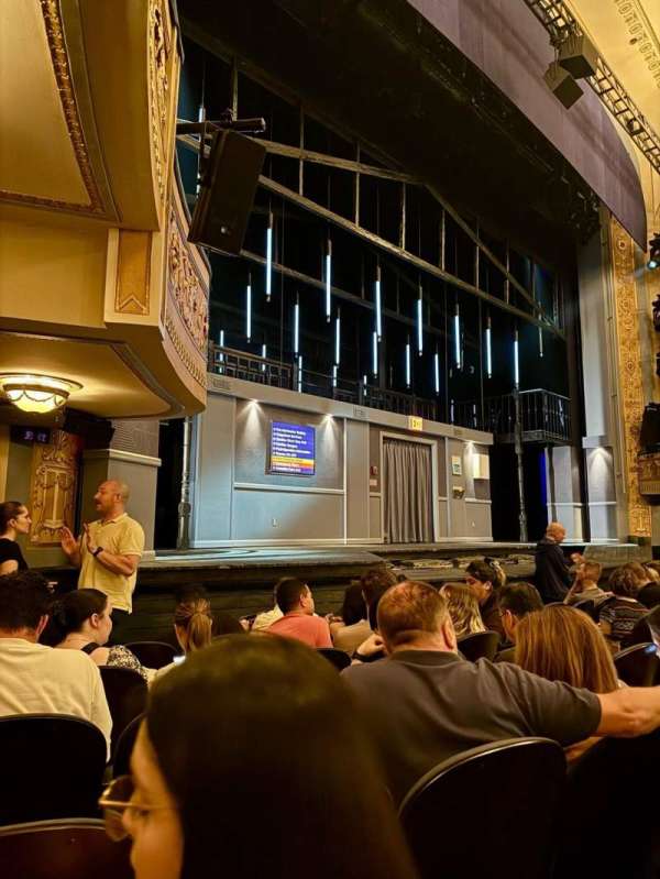 Gerald Schoenfeld Theatre, bloc: Orchestra L, rangée: G, place: 17