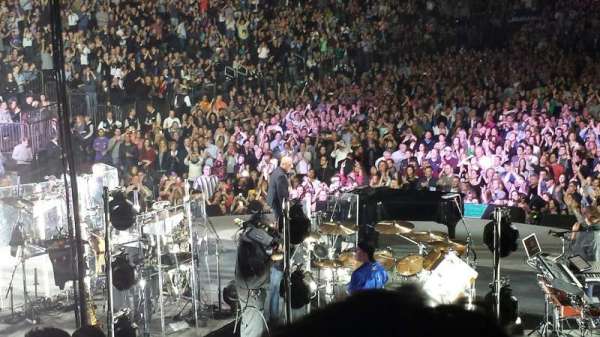 Madison Square Garden, bloc: 113, rangée: 12, place: 1