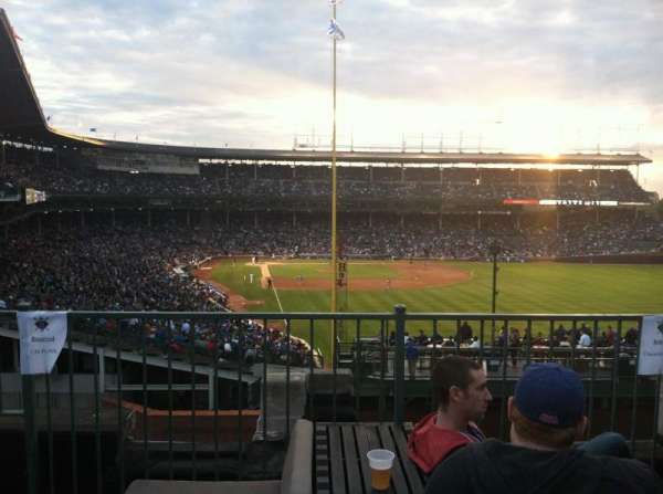 Wrigley Field, bloc: Sheffield Club, rangée: GA