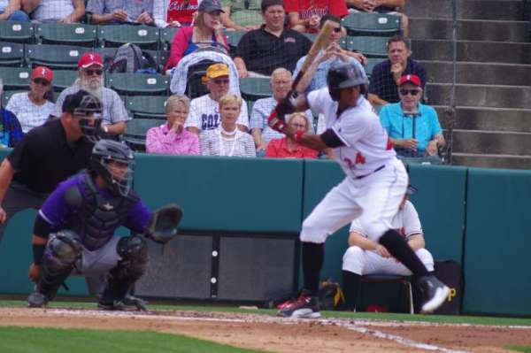 Victory Field, bloc: 120, rangée: A, place: 5