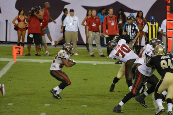 Raymond James Stadium, bloc: 132, rangée: n, place: 19