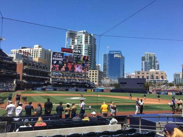 Petco Park, bloc: 105, rangée: 14, place: 1
