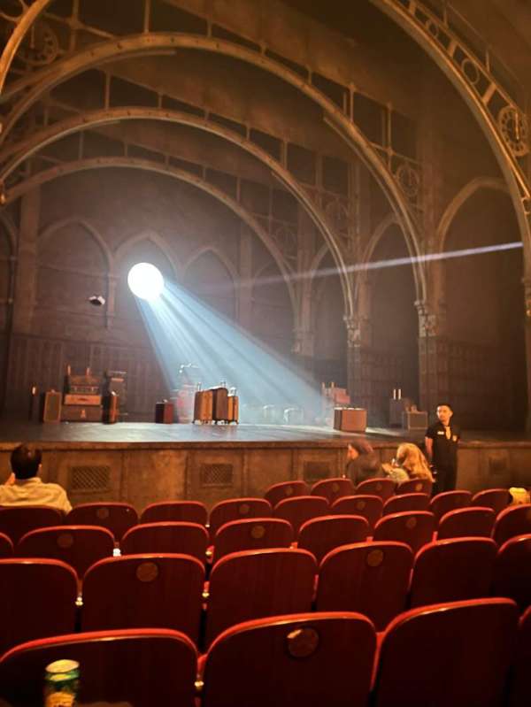 Lyric Theatre, bloc: Orchestra L, rangée: F, place: 21