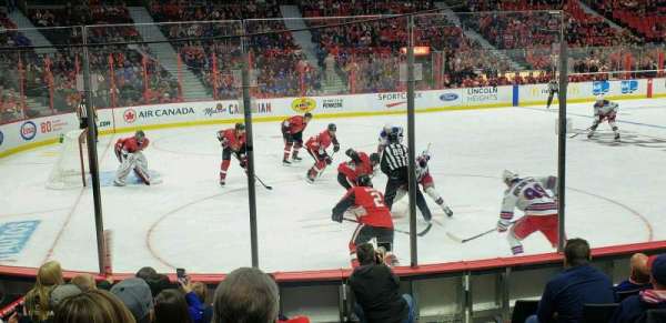 Canadian Tire Centre, bloc: 119, rangée: H, place: 1