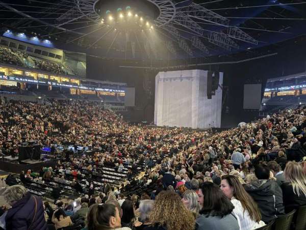 O2 Arena, Prague, bloc: 115, rangée: 18, place: 13