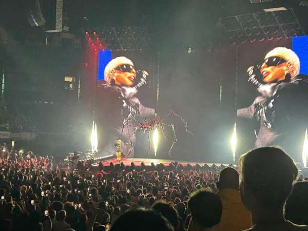 TD Garden, bloc: 20, rangée: 8, place: 10