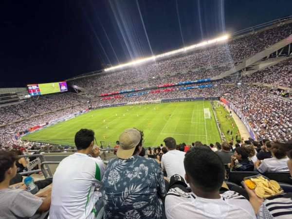 Soldier Field, bloc: 304, rangée: 10, place: 4