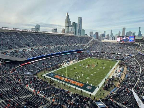 Soldier Field, bloc: Suite C38, rangée: 1, place: 3