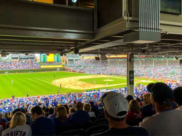 Wrigley Field, bloc: 208, rangée: 21, place: 4