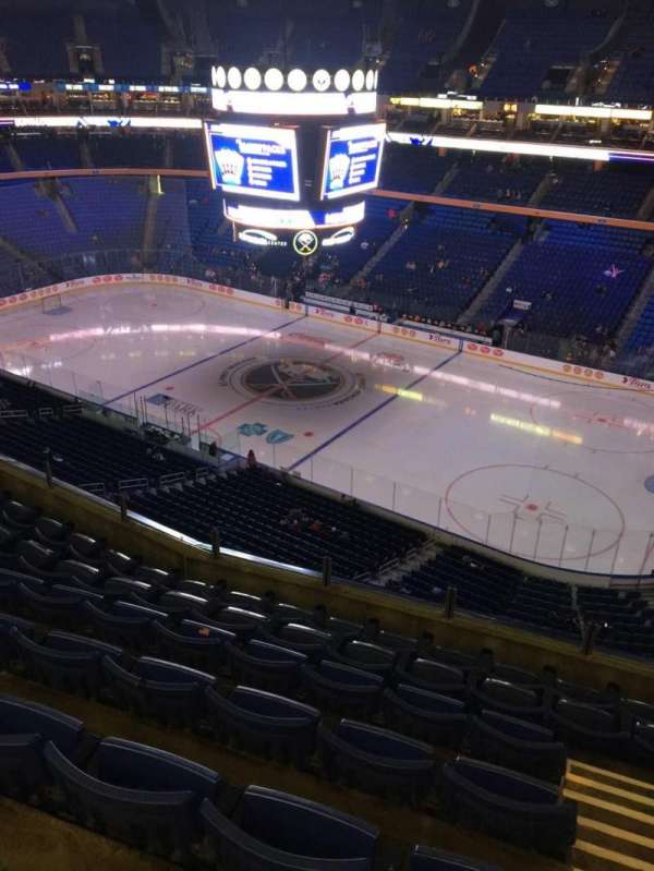 KeyBank Center, bloc: 318, rangée: 7, place: 1