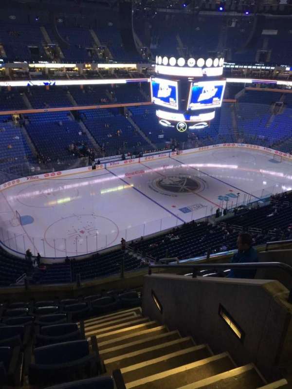 KeyBank Center, bloc: 323, rangée: 8, place: 4