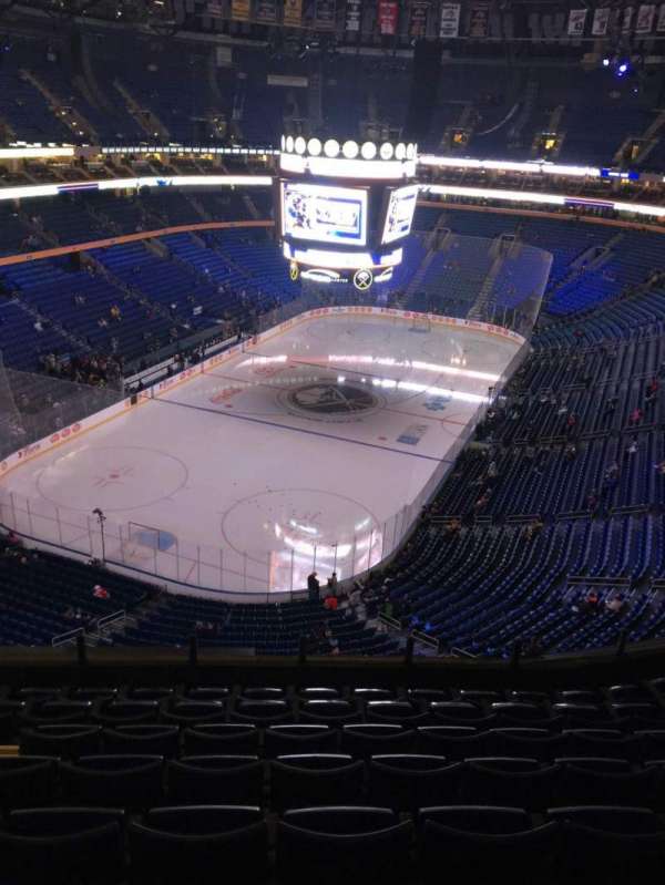 KeyBank Center, bloc: 325, rangée: 8, place: 15