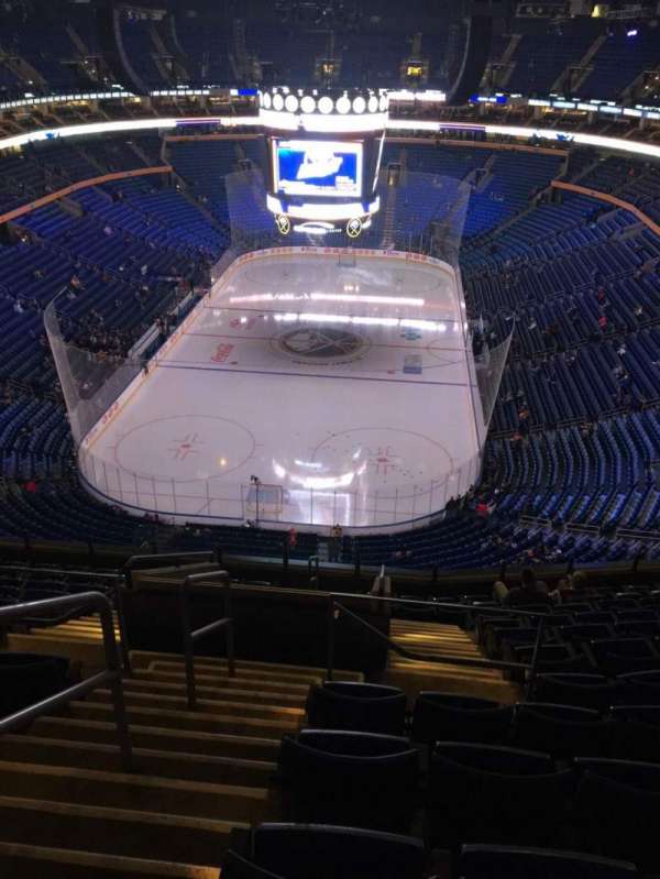 KeyBank Center, bloc: 326, rangée: 12, place: 26