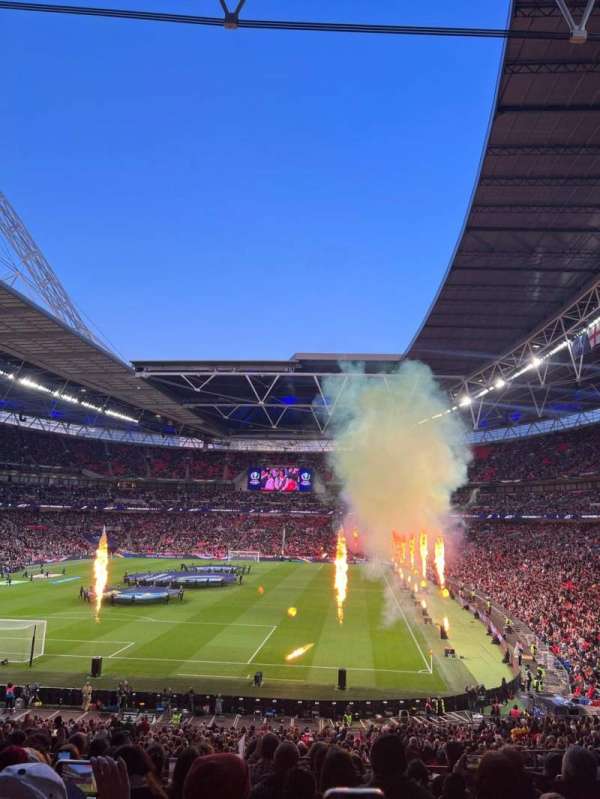 Wembley Stadium, bloc: 131, rangée: 41, place: 258
