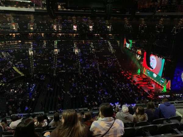 Xfinity Mobile Arena, bloc: 212, rangée: 10, place: 8