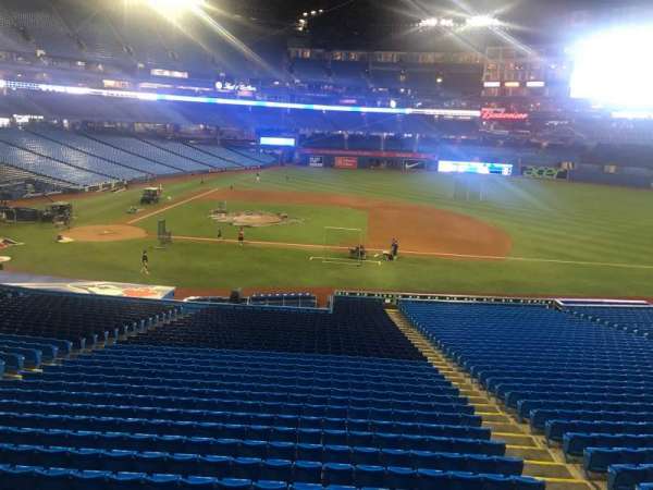 Rogers Centre, bloc: 218, rangée: 1, place: 5