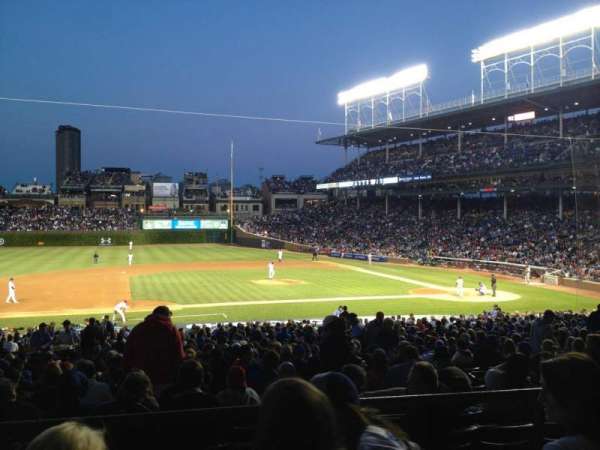 Wrigley Field, bloc: 212, rangée: 3, place: 4
