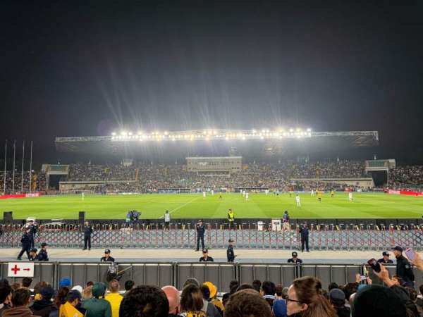 Ortaliq Stadium, bloc: 33, rangée: 10, place: 29