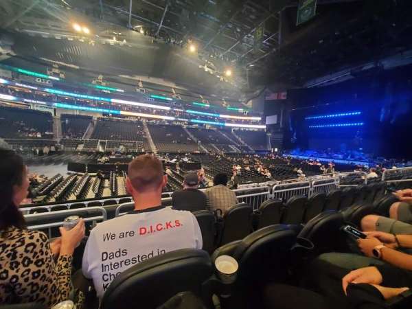 Climate Pledge Arena, bloc: 15, rangée: H, place: 11