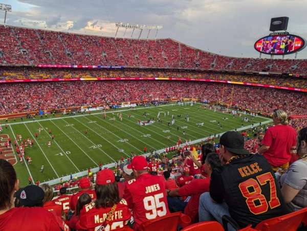 Arrowhead Stadium, bloc: 328, rangée: 10, place: 14