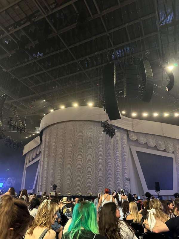 Moody Center, bloc: Floor 1, rangée: 15, place: 3-4