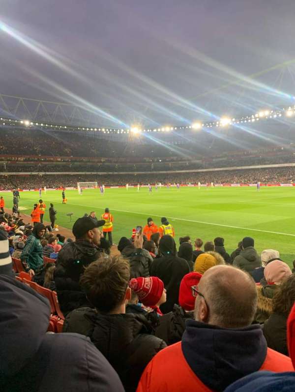 Emirates Stadium, bloc: 28, rangée: 9, place: 893