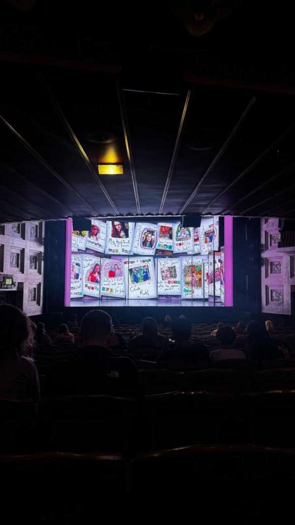 Savoy Theatre, bloc: Stalls, rangée: S, place: 20