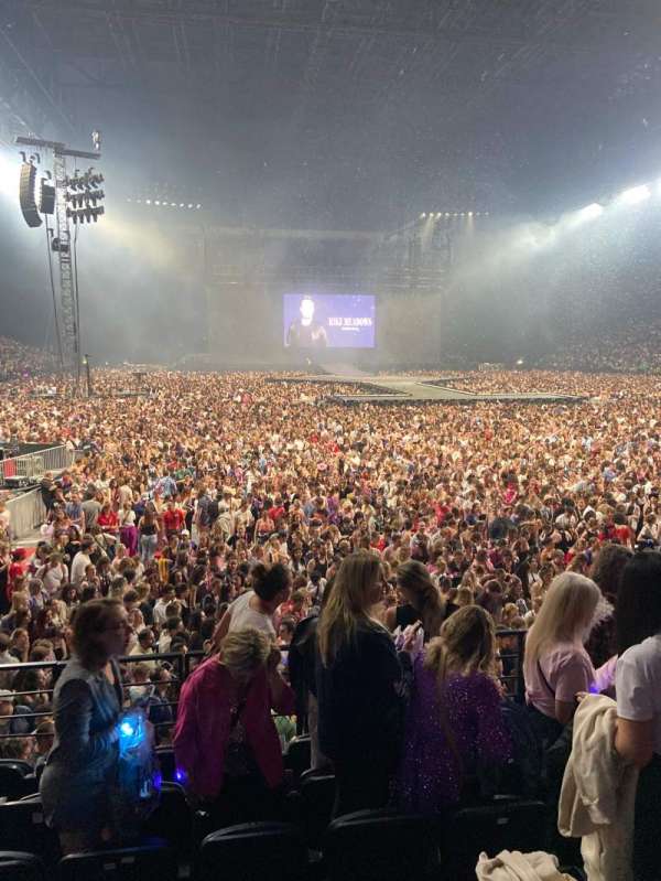 Paris La Défense Arena, bloc: 108, rangée: 16, place: 55