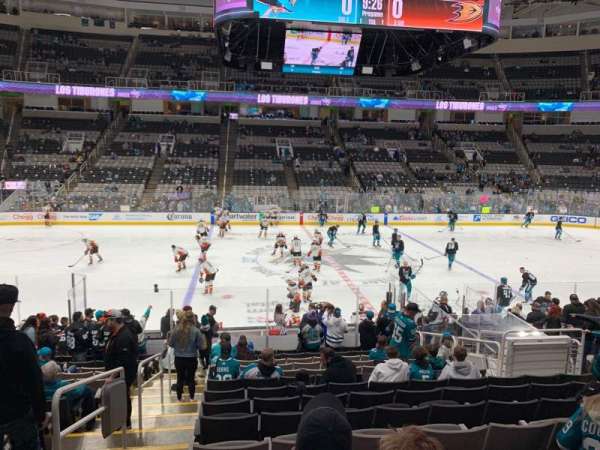 SAP Center, bloc: 101, rangée: 16, place: 21
