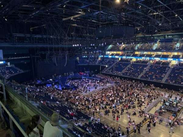 Uber Arena, bloc: 406, rangée: 3, place: 8