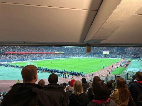 Max-Morlock-Stadion, bloc: 3, rangée: 20, place: 16