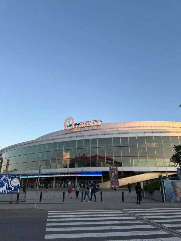 O2 Arena, Prague, bloc: Door